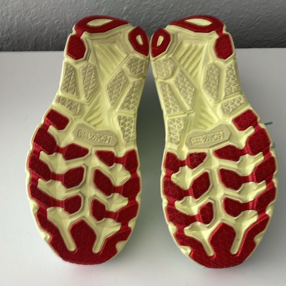 Hoka Clifton 7 - Like New - Picture 7 of 8